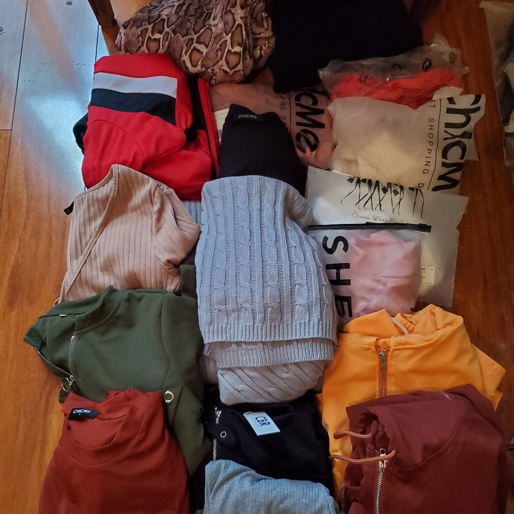 Bundle of NEW Women's Clothes, 17 Items, Small